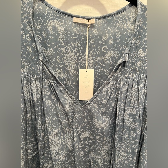 Indah Somi Easy Oversize Summer Blouse in Indigo Batik Top- Medium - Picture 5 of 7